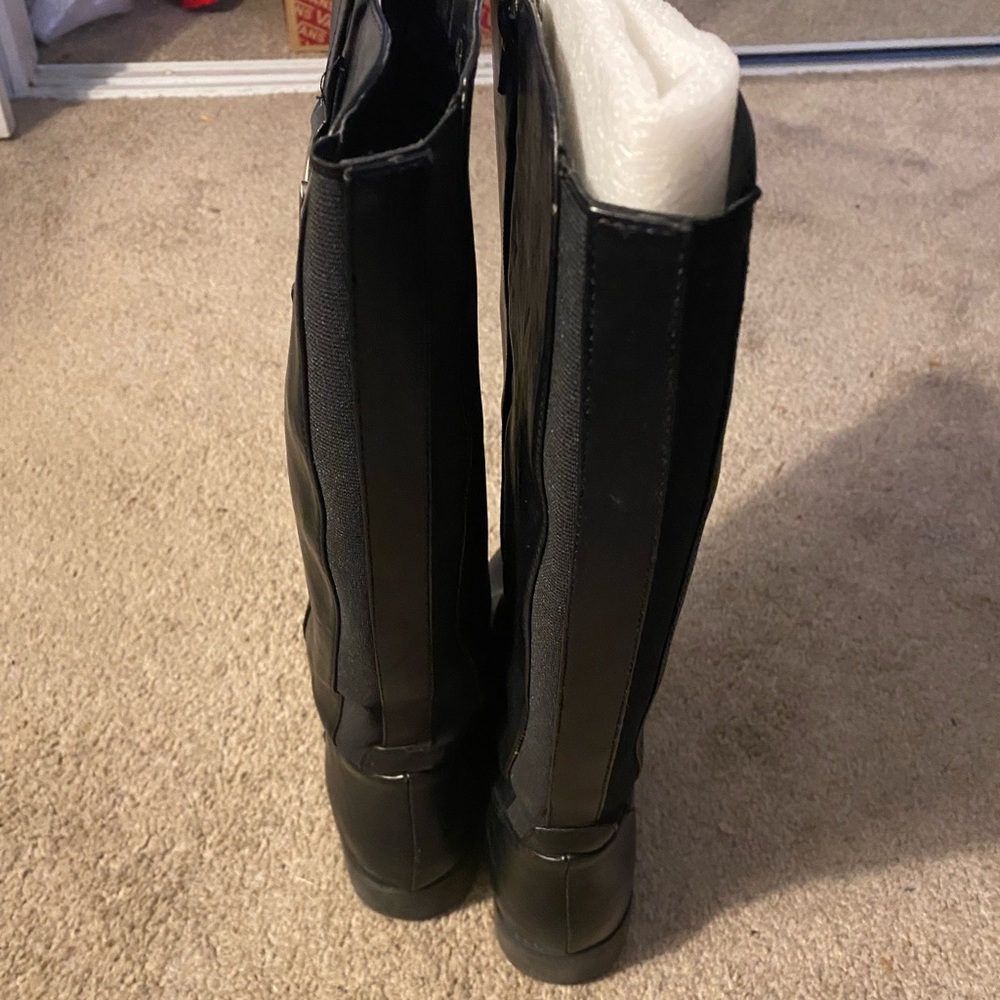Black boots